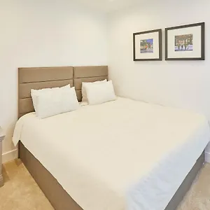 Apartment Host & - One, Harrogate
